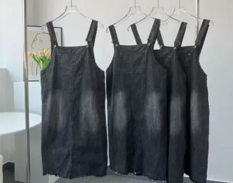 小君君布兰妮 雅痞休闲背带裙女春夏装新款宽...