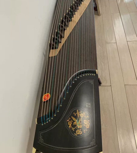 古筝,9成新,功能完好,无维修,可正常使用...