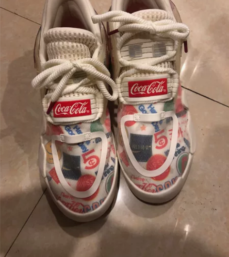 闲置安踏休闲板鞋 可口可乐联名 鞋子几乎全...