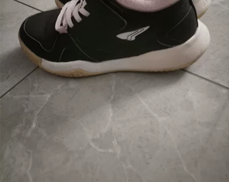 江博士 34码 穿了二季 好好的 感兴趣的...