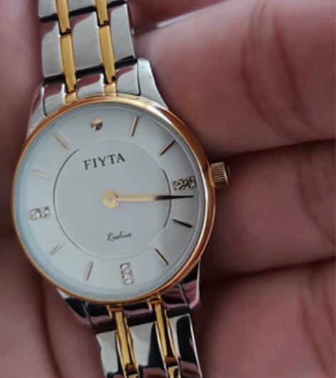 自己戴的飞亚达手表，2021年六月份在柜台...