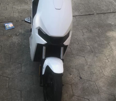 小牛电动自行车，锂电电池14安，运行公里3...