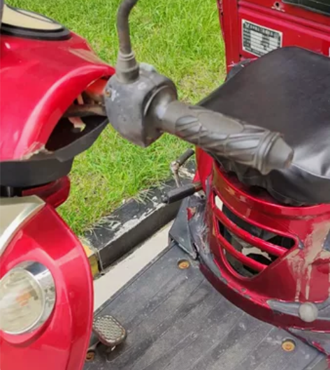 宗申110燃油摩托车。发动机完好，无毛病，...