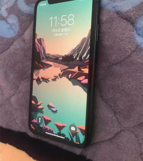 苹果11 卡贴机电信移动联通都可以用成色如...