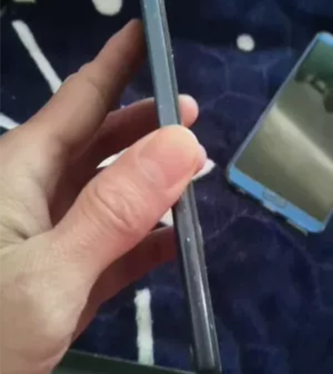 荣耀v10手机，6-128  的，就是感觉...