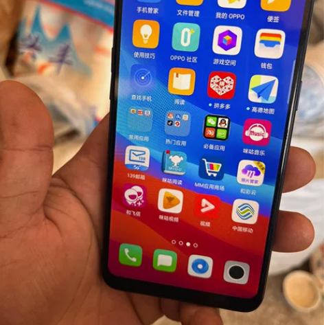 出售手机一个,oPPoA5,完好没毛病 感...