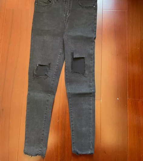 韩国代购买的弹力牛仔裤 S码 买回来小了低...