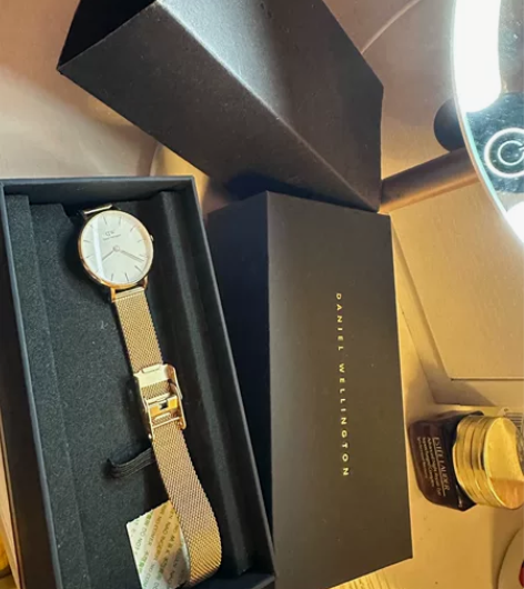 正品dw手表女 PETITE系列简约流金表...