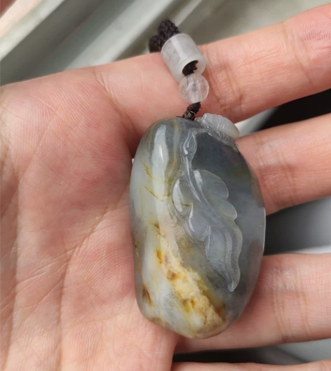 青花籽料吊坠 玉雕小把件 感兴趣的话点“我...