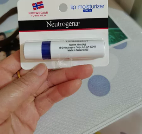 露得清护肤润唇膏 全新，别人送的用不完便宜...