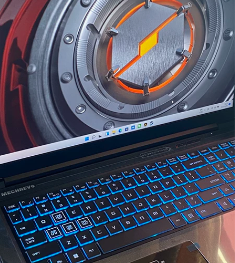 机械革命旷世E笔记本 12代i7 3070...