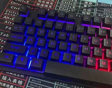 银雕机械手感游戏键盘台式笔记本有线电脑静音...