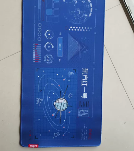 全新鼠标垫，孩子买了没用过 感兴趣的话点“...