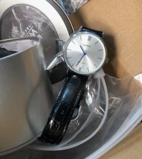 卡西欧女表时尚 全新仅拆封未带过