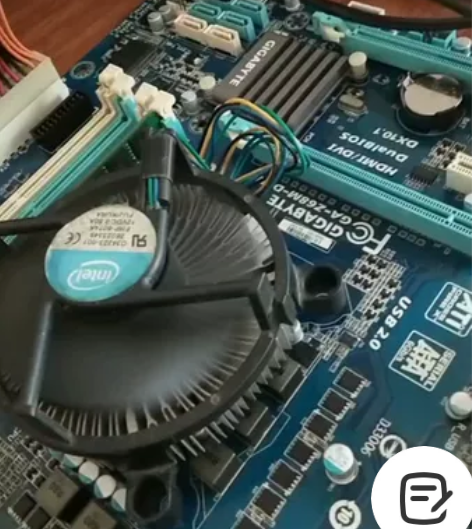 出一片技嘉Z68m-D2H主板，功能全部正...