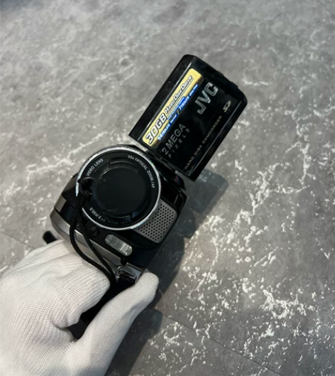 实价伟世杰JVC 摄像机 型号是GZ-MG...