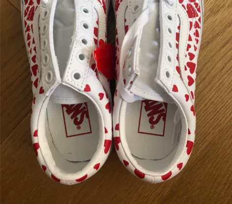 VANS全新正品35码#VANS 感兴趣的...