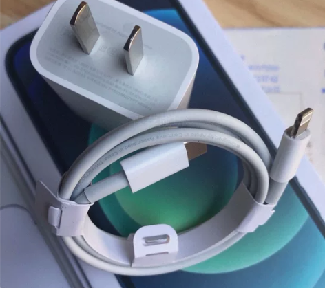 个人闲置转让苹果充电器20W快充充电头充电...