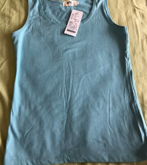 清理衣柜，女士背心，手感很好，做工也不错，...