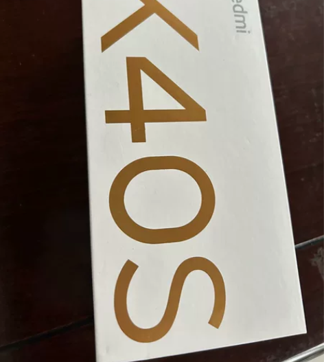 99999新红米k40S， 12+256顶...