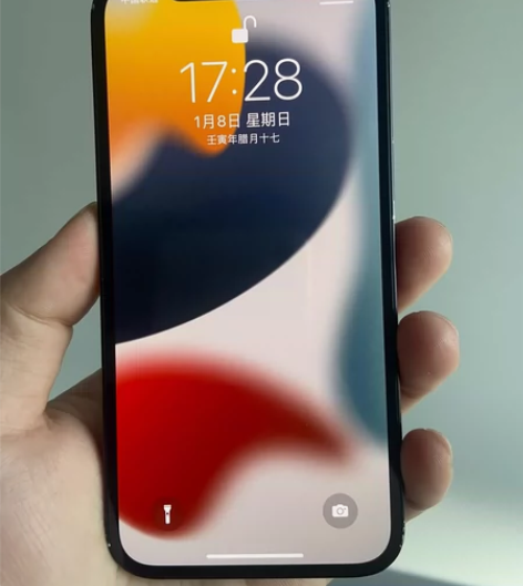 苹果11 128G国行黑色，成色8新左右，...