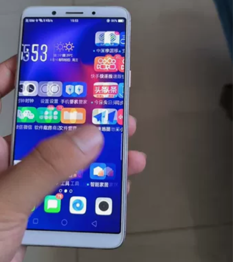 oppoA79家里老人用的，八成新 使用正...