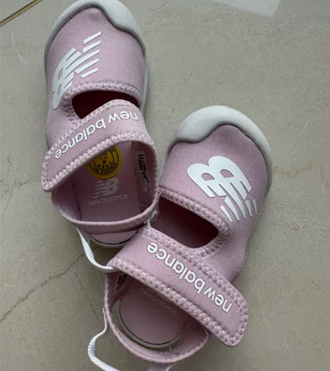 新百伦女宝凉鞋150长度 感兴趣的话点“我...