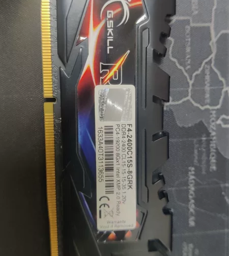 单条8G内存，实际使用时间短，自己用的  ...