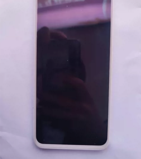 魅族18x 8+128 后盖碎，边框有一处...