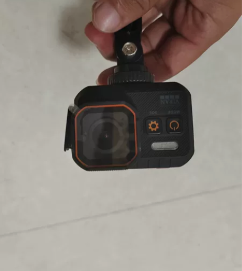 出运动相机，卖了就用了一次，后面没用过，配...