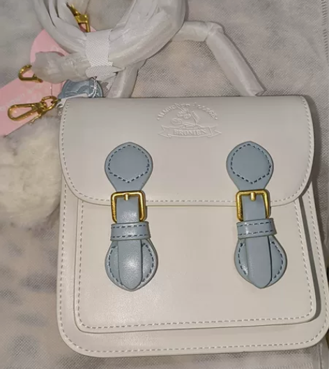 不莱玫白色邮差包小众包女可爱百搭学院风斜挎...