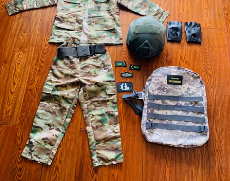 儿童迷彩服套装含头盔背包 绝地求生儿童版 ...