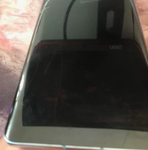 华为P30 p 8+128 外屏碎裂，正常...