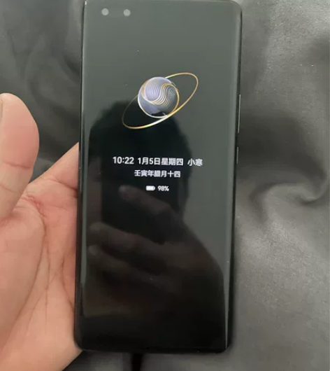 华为nova10pro 8+128的，20...