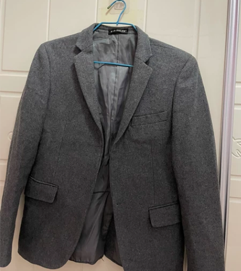男士羊毛西装，灰色，170的，老公长胖了不...