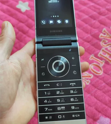 自用三星w2019最高配高定版，真845处...