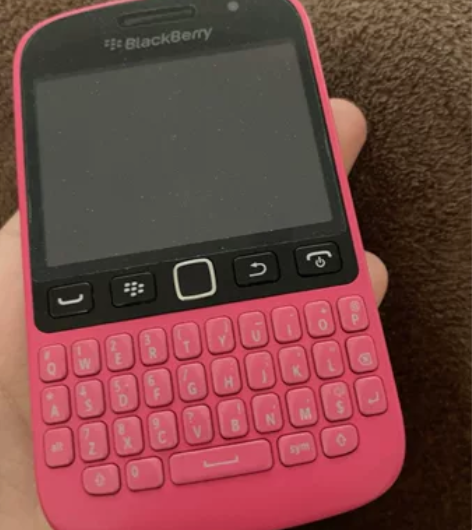 黑莓手机 感兴趣的话点“我想要”和我私聊吧～