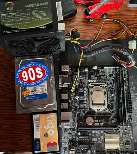 h110mk主板 i3 6100cpu金士...