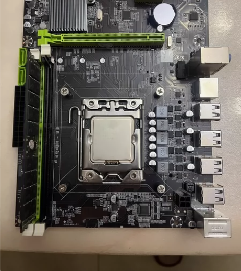 e5 2450l+x79主板(有挡板)+1...