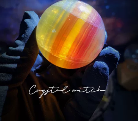 糖果?三色萤石球 Size：4.9cm球球...