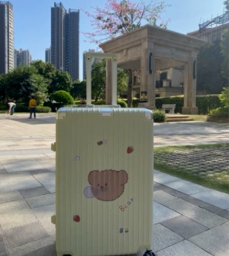 【全新】梦旅者多功能行李箱铝框拉杆箱皮箱万...