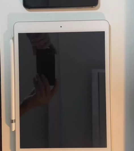 iPad第七代（无划痕无磕碰，使用正常）+...