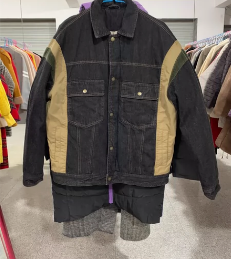 男士牛仔拼接羽绒服外套 含绒量90% 11...