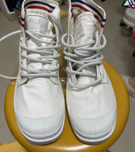 帕拉丁男款高帮纯白42码，穿过一次，以清洗...