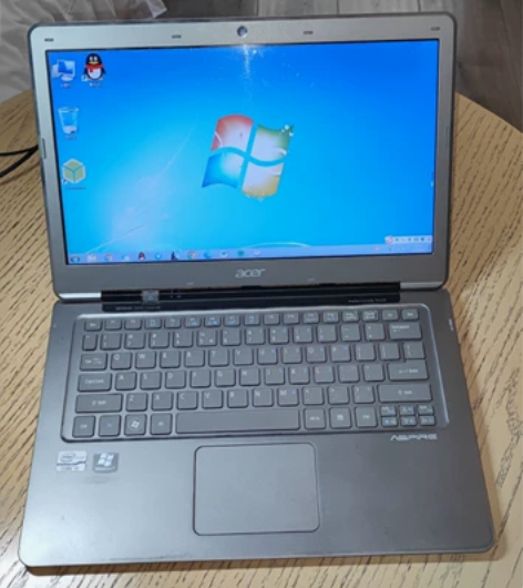 ACER 宏基13.3寸笔记本，金属拉丝面...