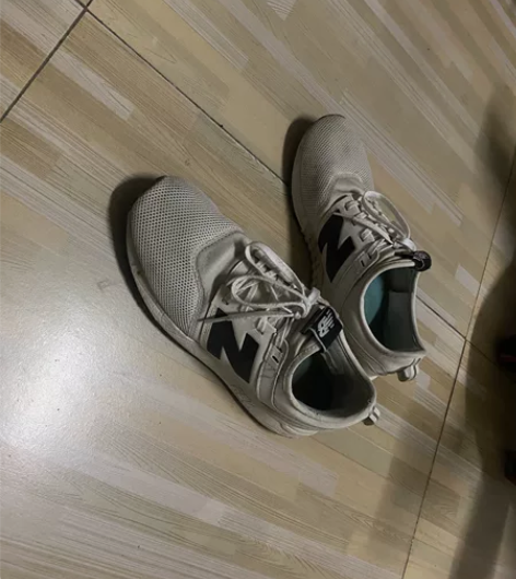 正品新百伦男鞋，鞋码40.5，鞋子一直放着...