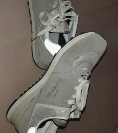 新百伦574，43码，没有logoN，算是...