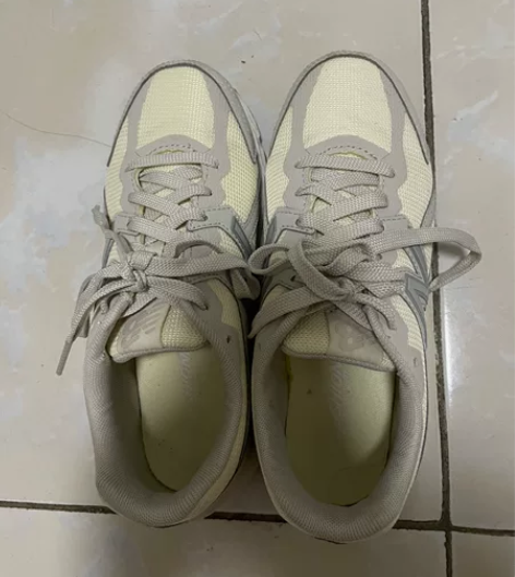 新百伦运动鞋 8?月11日购入 总共穿了三...