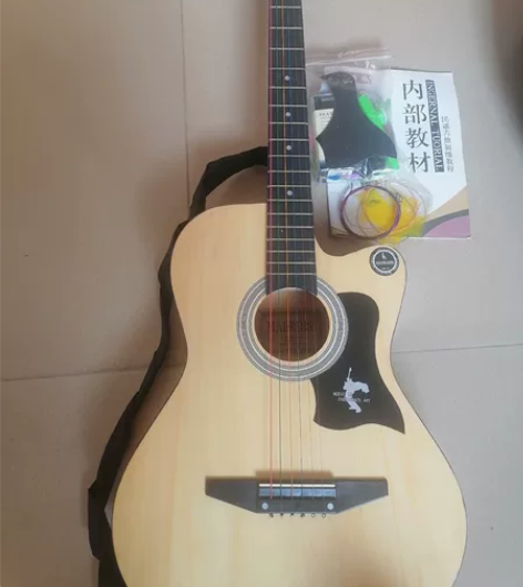 出一把吉他 当时想着买来学的 后来闲置了 ...