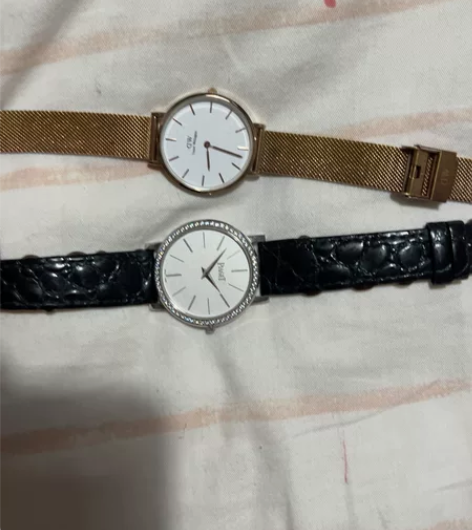 dw手表，专柜正品，现在没电池了，表盒已扔...